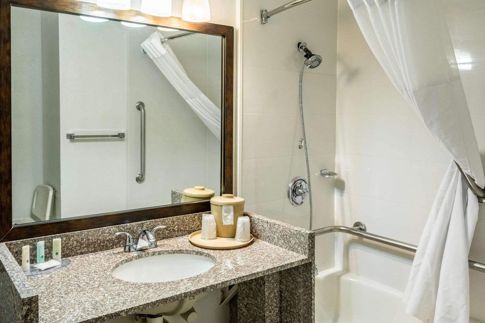 Quality Inn Trinidad Extérieur photo