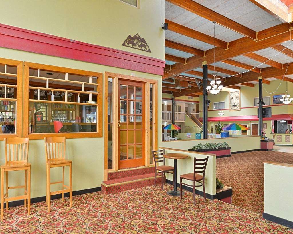 Quality Inn Trinidad Restaurant photo